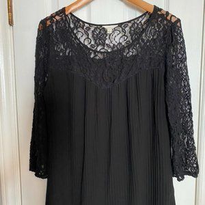 Adiva black blouse with lace